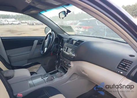 2012 Toyota Highlander Base V6 z USA, uszkodzony, nr VIN 5TDBK3EH1CS110964